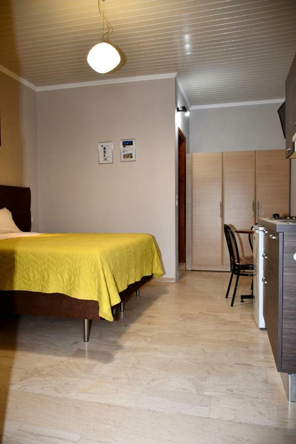 Seaview Apartament *