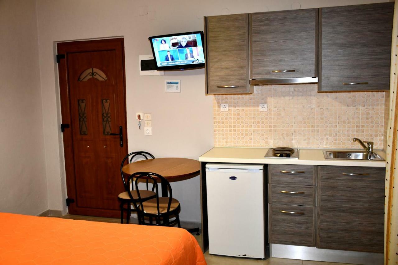 Seaview Apartament *